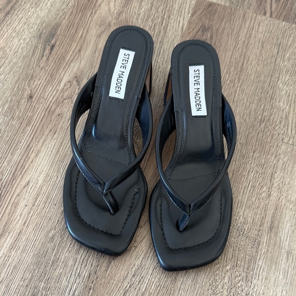 Steve Madden Shoes - Steve Madden Black Square-Toe Sandals